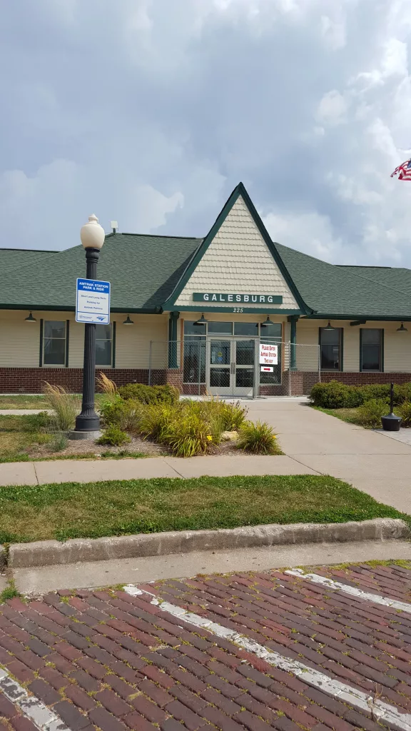 amtrak-depot-e1439842852228-4