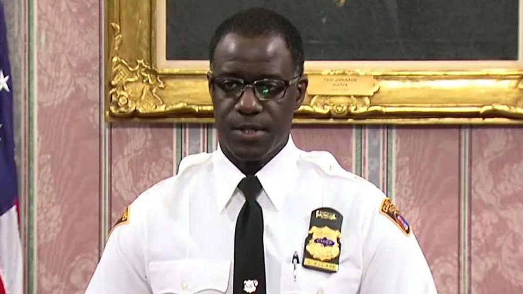 694940094001_5401162012001_5401158583001-vs