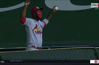dexter-fowler-on-searching-for-max-schrocks-home-run-ball_copy-1-vresize-335-220-high_-0