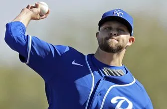 pi-mlb-royals-jesse-hahn-021620-vresize-335-220-high_-0