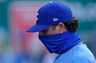pi-mlb-royals-matheny-081920-vresize-335-220-high_-0