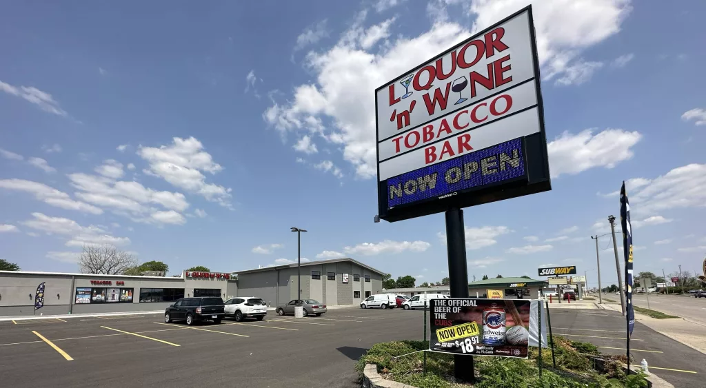 liquor-n-wine-exterior-e1684954204587