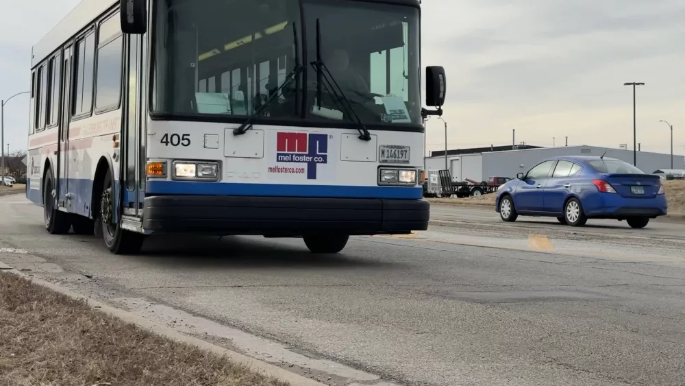 A City of Galesburg transit bus.