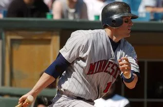 pi-mlb-doug-mientkiewicz-093014-vresize-335-220-high_-0