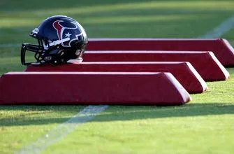 pi-nfl-texans-training-camp-vresize-335-220-high_-0