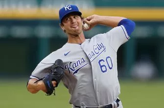 pi-mlb-royals-griffin-3-072820-vresize-335-220-high_-0