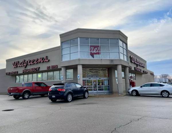 walgreens galesburg il main st