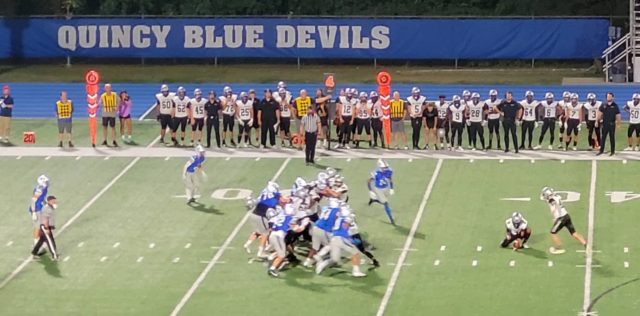 REPLAY: Galesburg Silver Streaks Football @ Quincy Blue Devils – WGIL 93.7  FM – 1400 AM