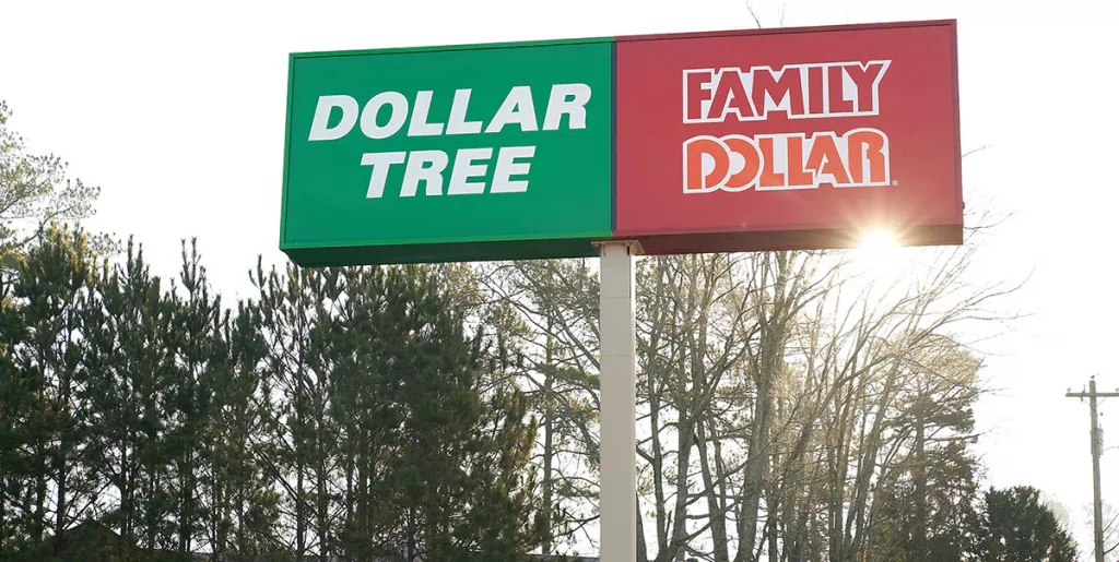 Sign of a Family Dollar/Dollar Tree combo store