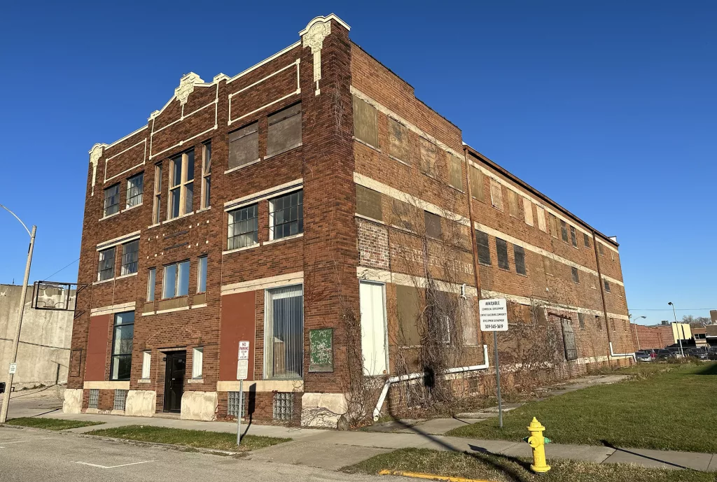 Ferris Moving building in Galesburg