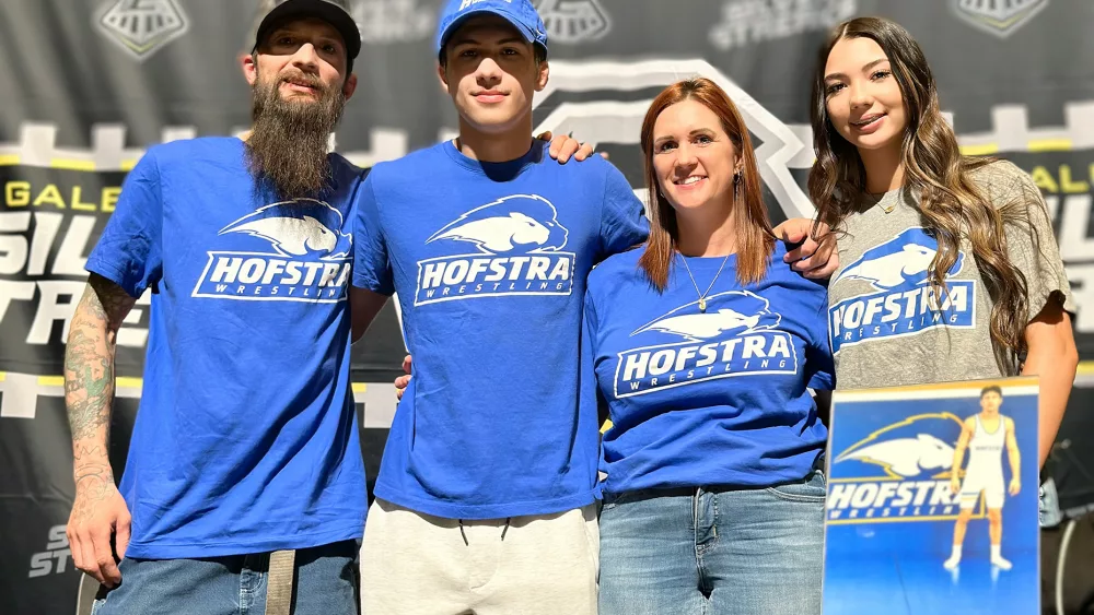 Gauge Shipp signs with Hofstra