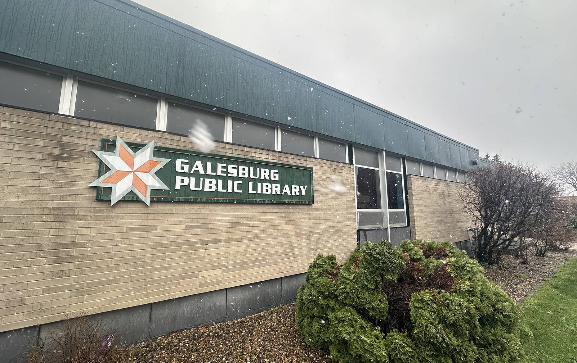 The recently-closed Galesburg Public Library at 40 E. Simmons St. in Galesburg