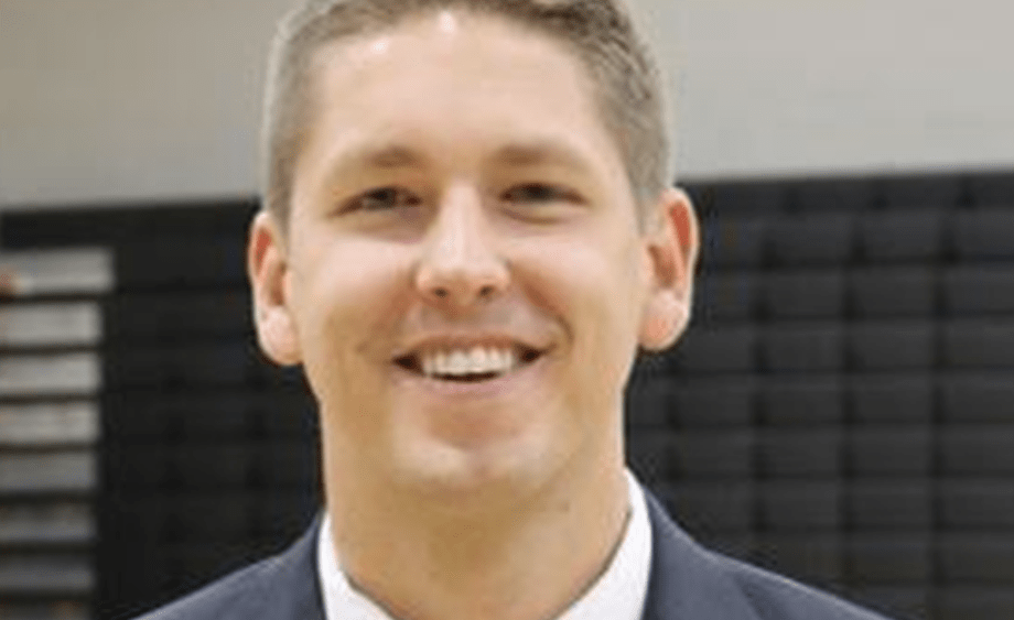 Corey Harvey named new men’s basketball coach at Knox College