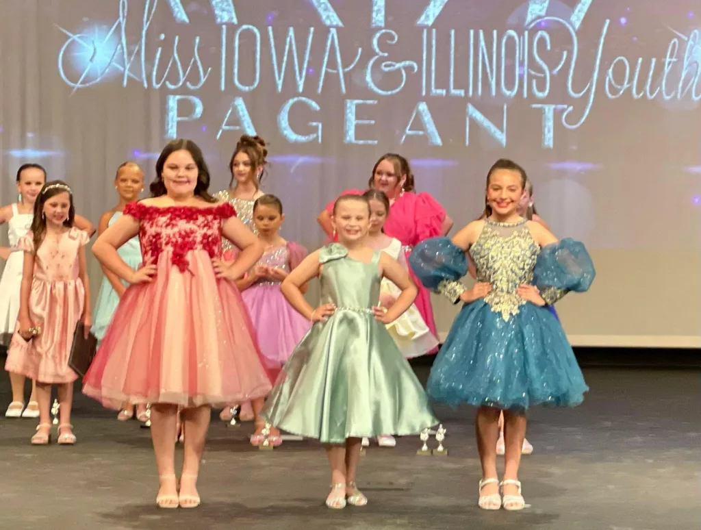 Two Galesburg girls take top places in Li'l Miss Illinois Pageant ...