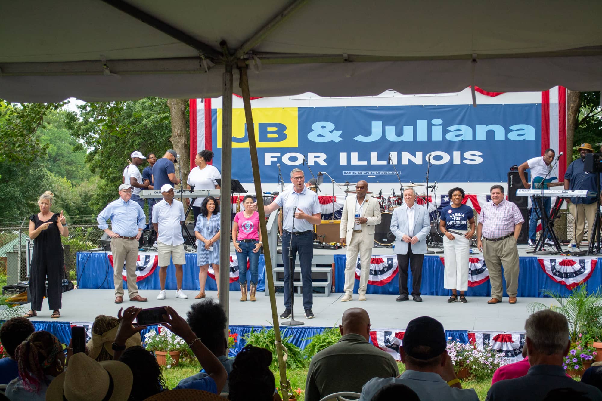Illinois Treasurer Michael Frerichs kicks off Wednesday’s Governor’s Day rally at the Illinois State Fair. (Capitol News Illinois photo by Jerry Nowicki)