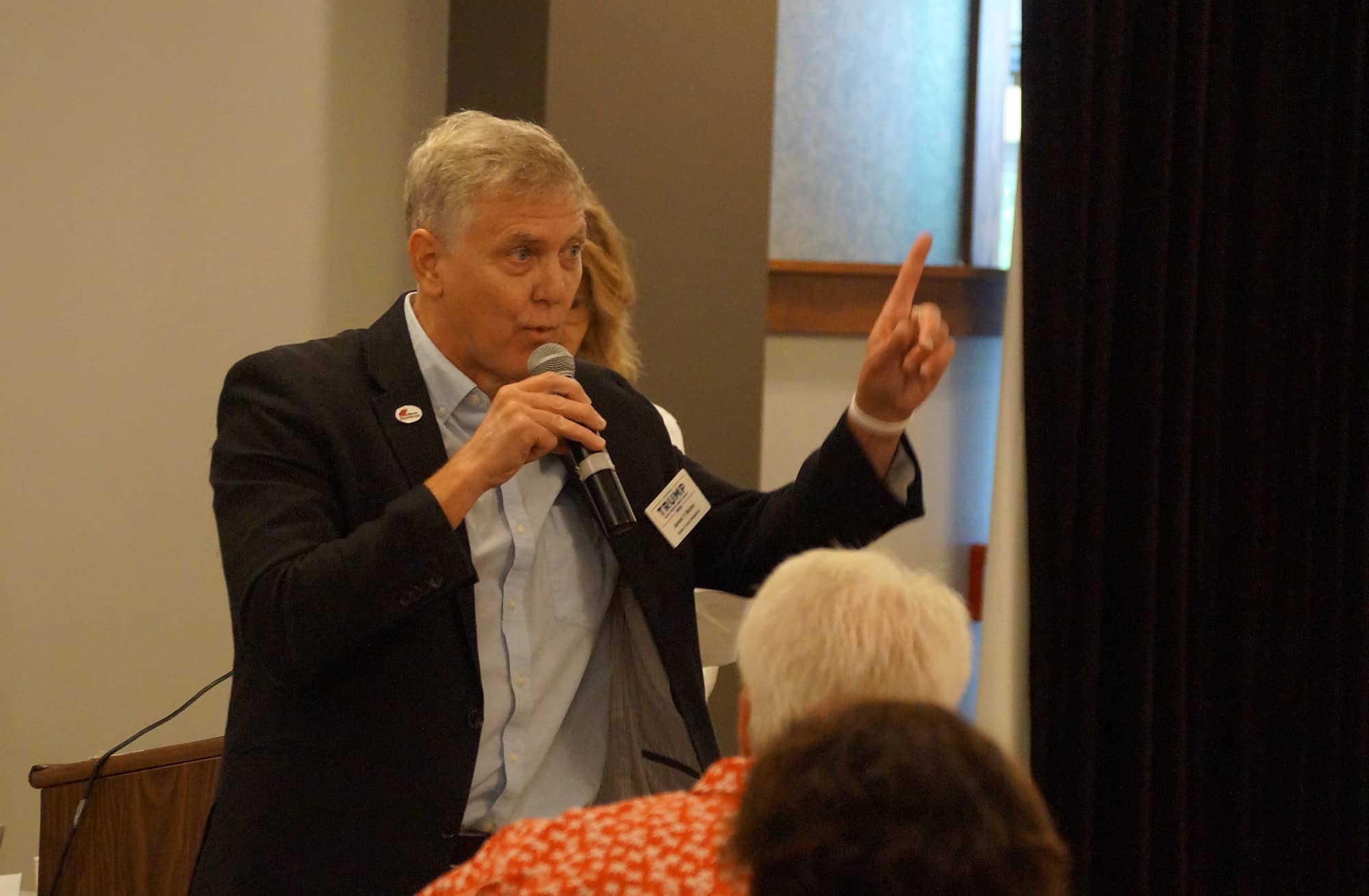 James Marter, a candidate in the 14th Congressional District, addresses the Republican State Central Committee at a morning breakfast prior to Republican Day at the Illinois State Fair. (Capitol News Illinois photo by Peter Hancock)