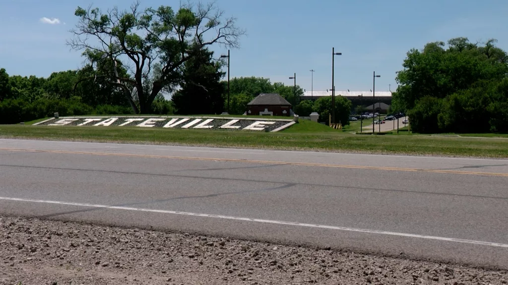 The grounds of Stateville Correctional Center are pictured in Crest Hill. (Capitol News Illinois photo by Andrew Campbell)