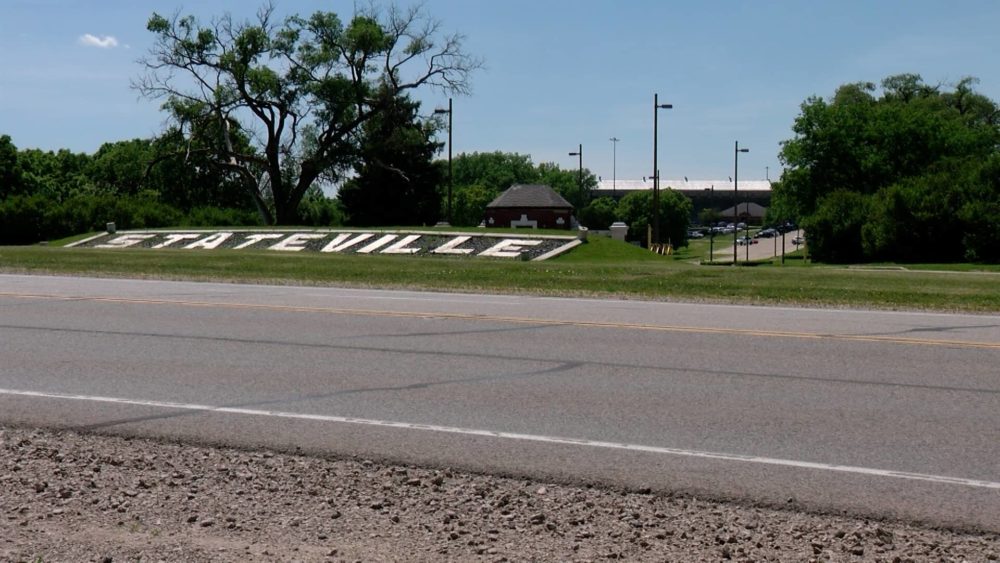 The grounds of Stateville Correctional Center are pictured in Crest Hill. (Capitol News Illinois photo by Andrew Campbell)