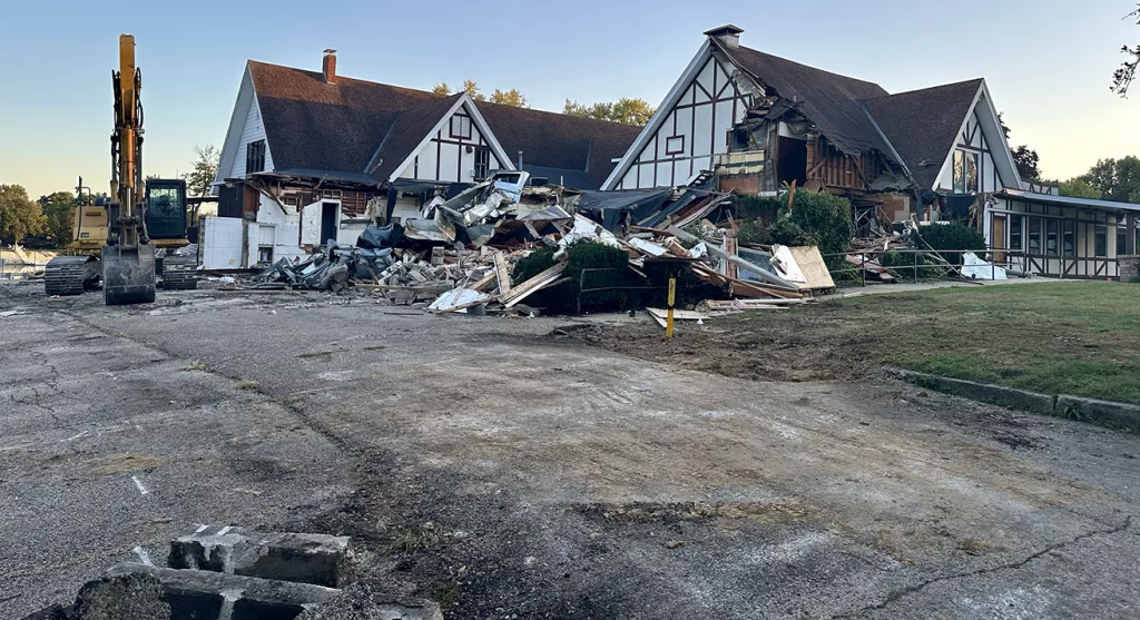 Demolition started Wednesday, Sept. 25, 2024, on the clubhouse at Soangetaha Country Club in Galesburg.