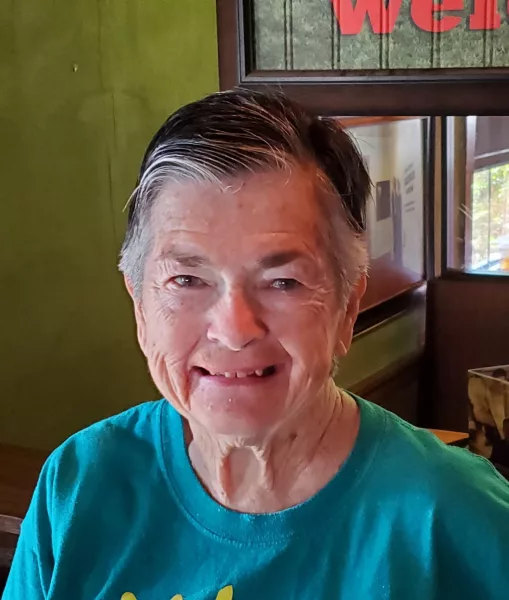 Carolyn Anne Houlihan McGee