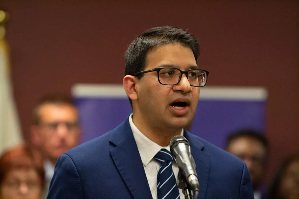 Dr. Sameer Vohra speaks at an event in Springfield in May 2023.