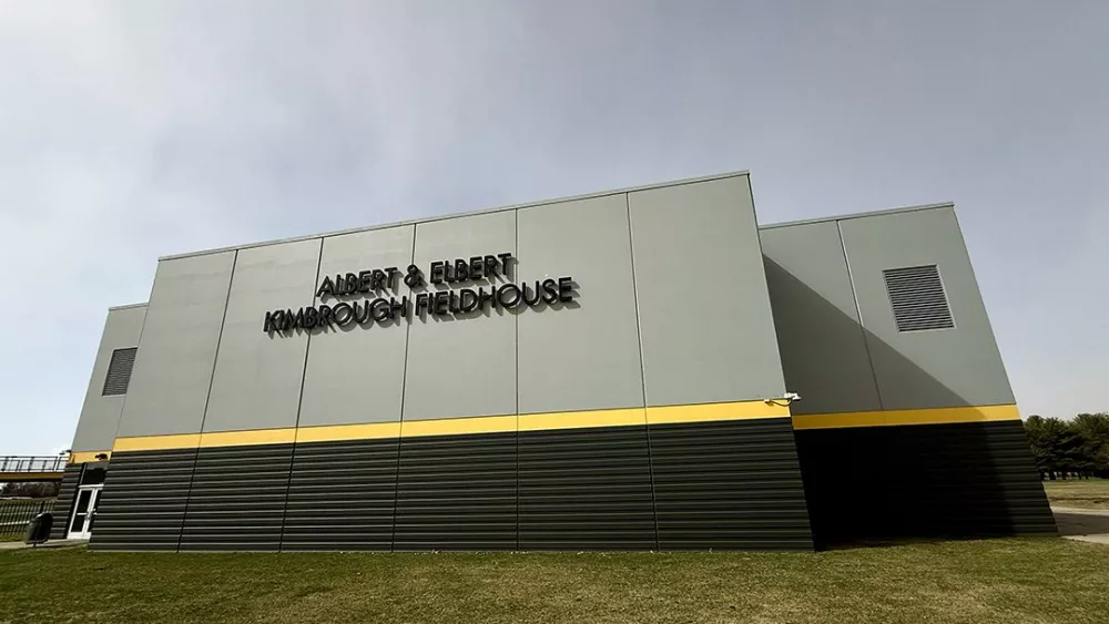 Signs of legacy: Galesburg’s Kimbrough Fieldhouse gains identity