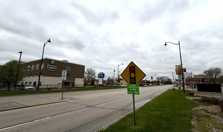 The entrance to East Main Street in Galesburg.