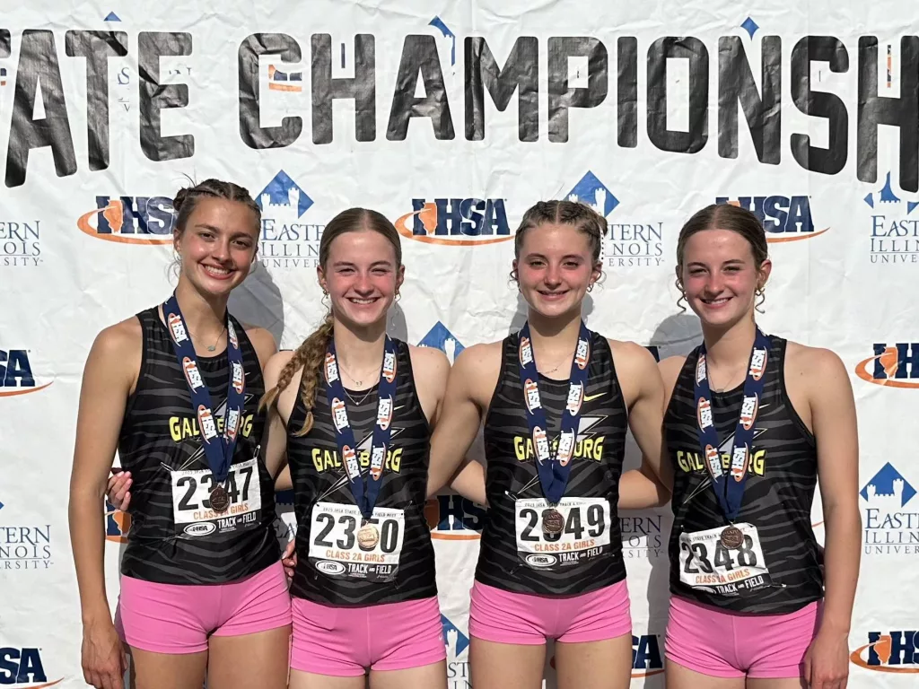 The Streaks team of sophomore triplets Ella Herchenroder, Grace Herchenroder and Taylor Herchenroder, along with Lily Furrow claimed fifth place in the 4x400 relay with a time of 4:01.26. 