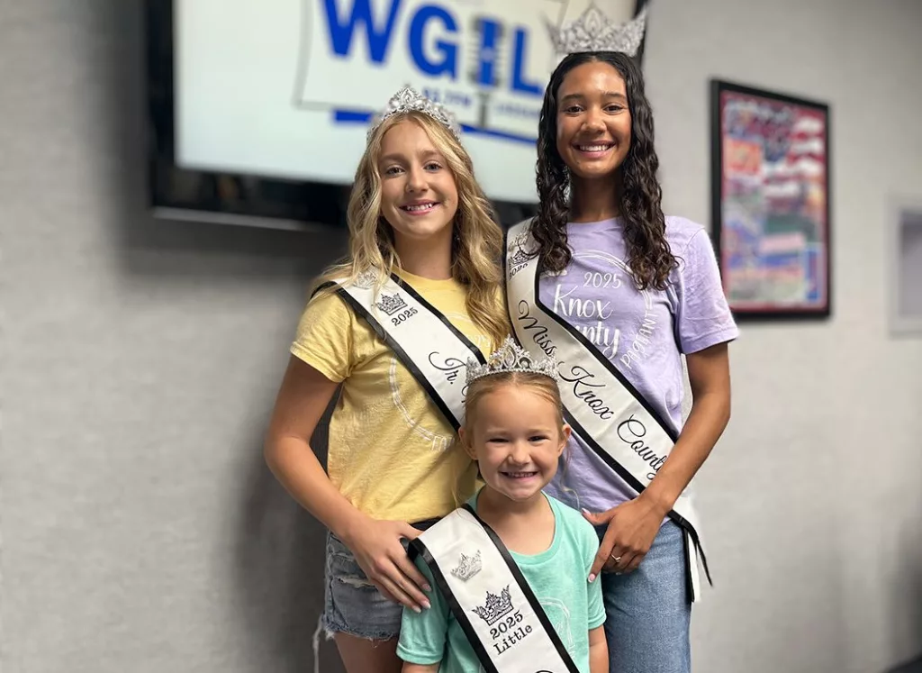Makiaha Moore, right, was named 2025 Miss Knox County Fair Queen; Ella Holland, left, was named Junior Miss Knox County Fair Queen; and Paige Pickrel, center, was named Little Miss Knox County Fair Queen at the 2025 Knox County Fair Queen Pageant on Saturday at the Orpheum Theatre.