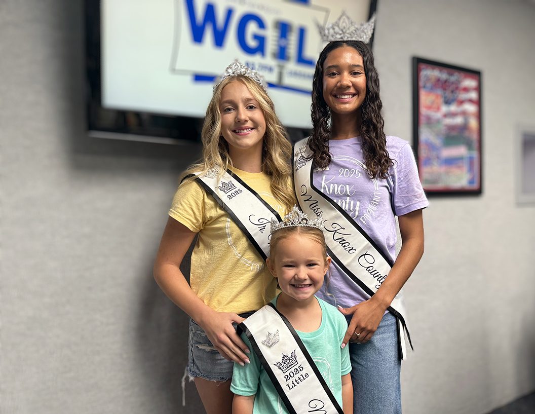 Makiaha Moore, right, was named 2025 Miss Knox County Fair Queen; Ella Holland, left, was named Little Miss Knox County Fair Queen; and Paige Pickrel, center, was named Junior Miss Knox County Fair Queen at the 2025 Knox County Fair Queen Pageant on Saturday at the Orpheum Theatre.