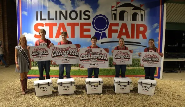2025 Master Showmanship Photo Courtesy of Illinois Farm Bureau