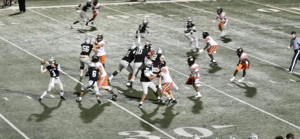 Galesburg football vs UTHS Homecoming 2025