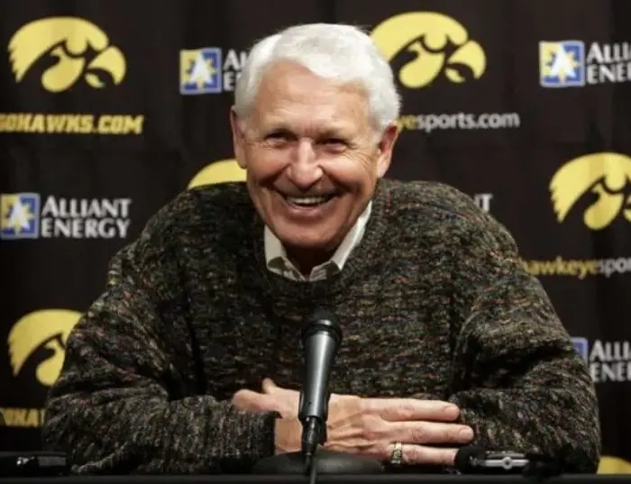 Former Iowa Hawkeyes basketball coach Lute Olson.