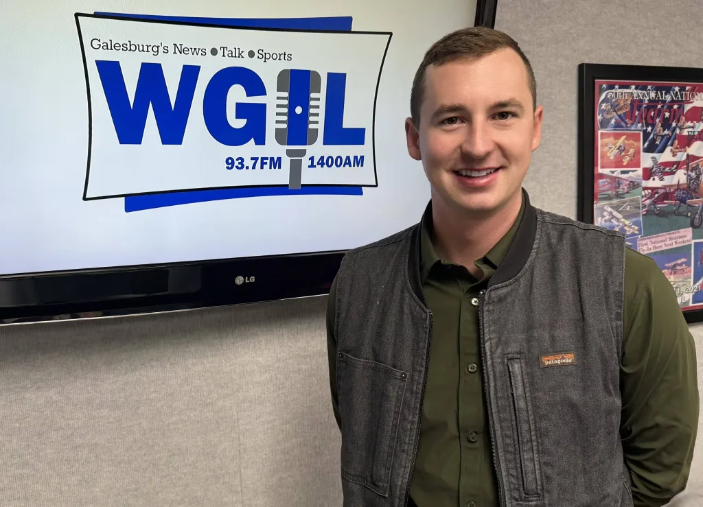 Wes Anderson in the WGIL studio ahead of his guest-conducting appearance with the Knox-Galesburg Symphony.