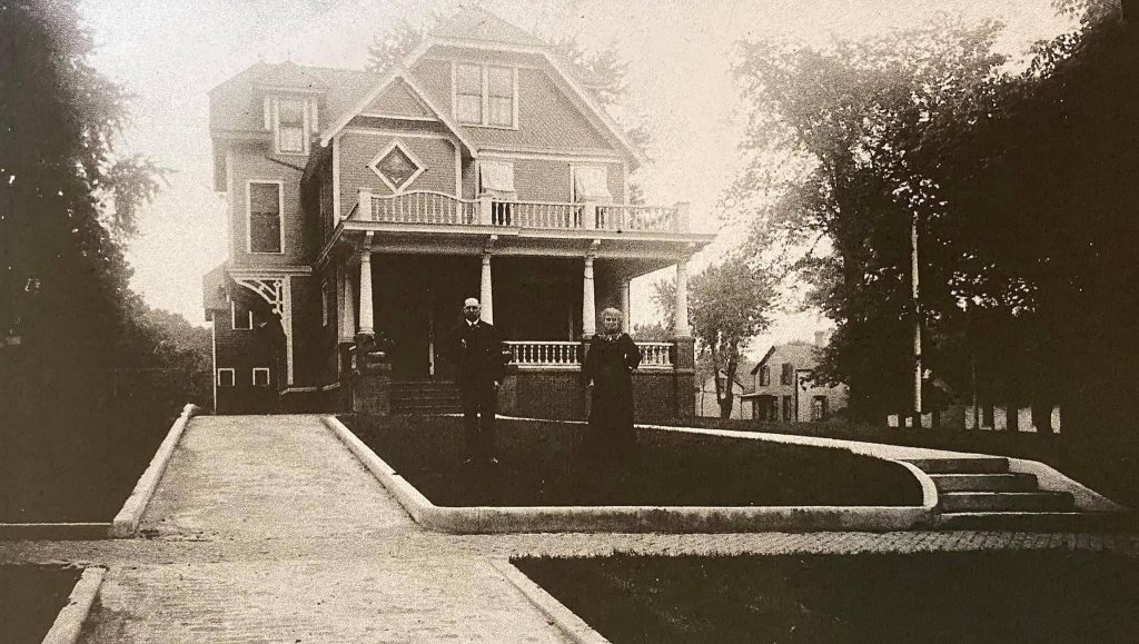 (Photo courtesy Heather Acerra)