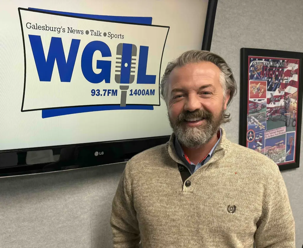 Eric Johnson, VP of Institutional Advancement at Carl Sandburg College, visits the WGIL studio to discuss Giving Tuesday 2025.