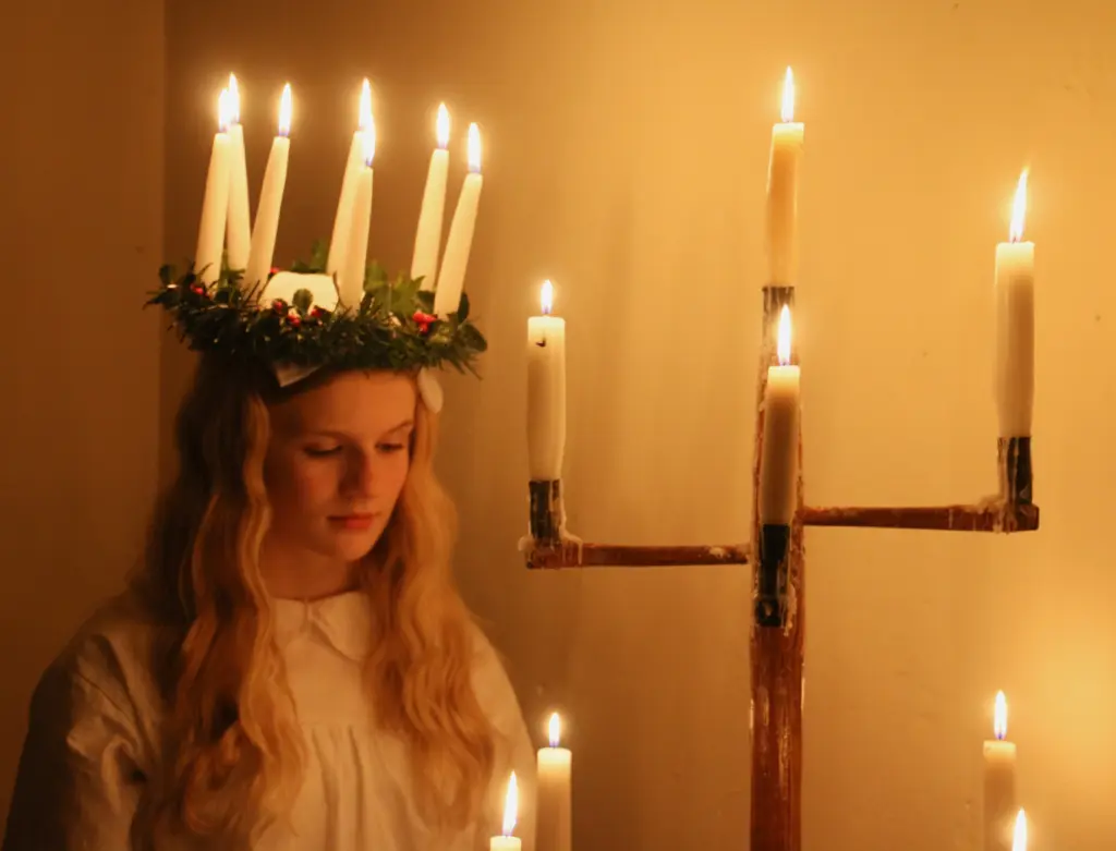 lucia-girl-at-bjorklund-hotel_jwy9