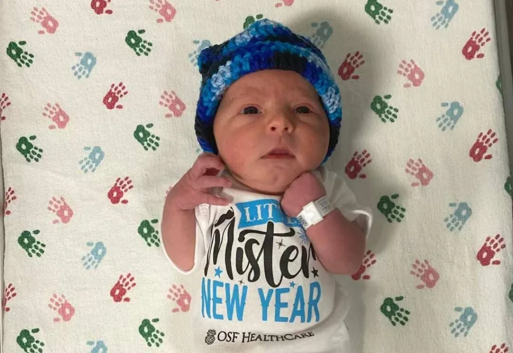A huge congratulations to our New Year’s baby born at OSF St. Mary Medical Center! Welcome to the world, Riley Lantau💙 🗓 Born: January 1, 2026