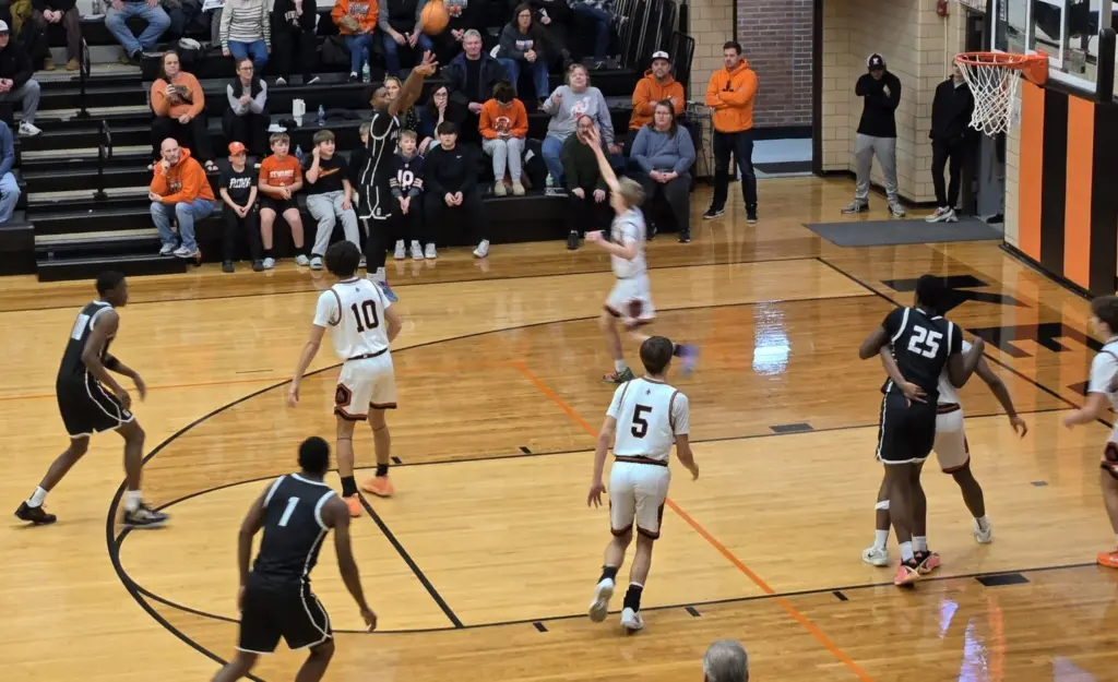GHS boys basketball team at Kewanee