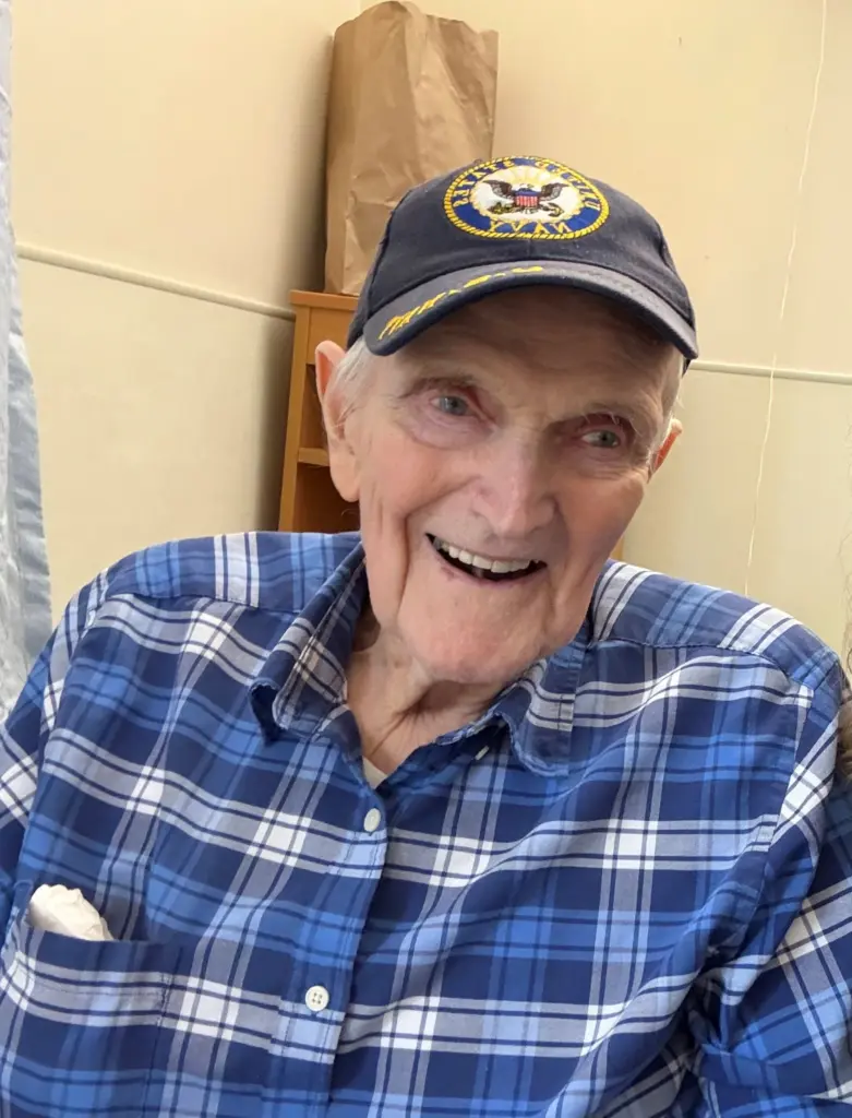 Portrait of Arthur “Burton” Manworren, Jr. of Knoxville