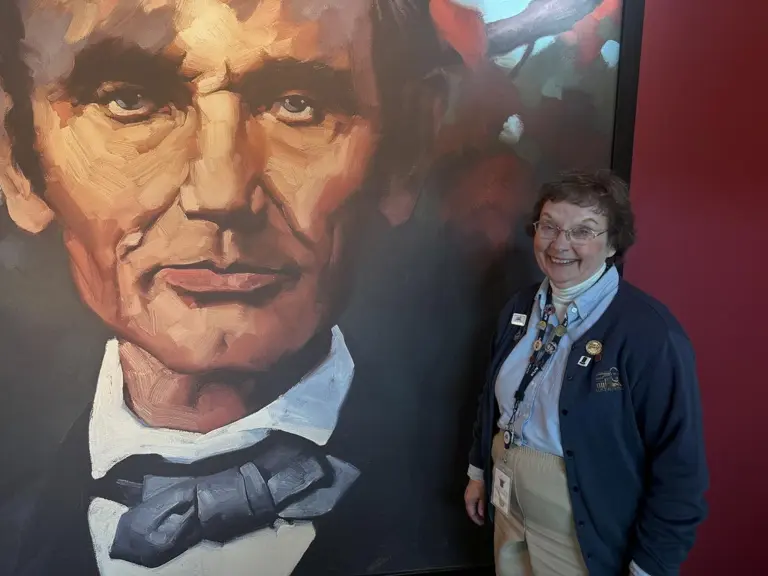 MARY DISSELER Photo: Springfield native Mary Disseler is a long-time volunteer at the Abraham Lincoln Presidential Museum, where she educates visitors about the legacy of America’s 16th president. (Medill Illinois News Bureau photo by Erika Tulfo)