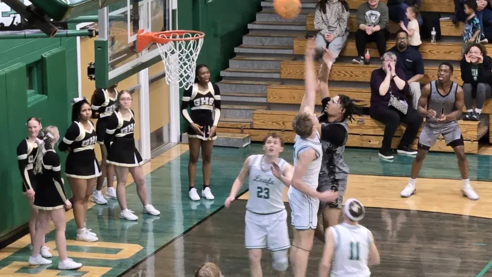 REPLAY: GHS Silver Streaks boys basketball @ Geneseo