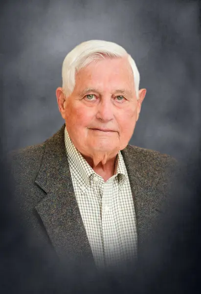 Memorial image for John Raymond Holt obituary – Bloomington, Illinois (1927-2026)