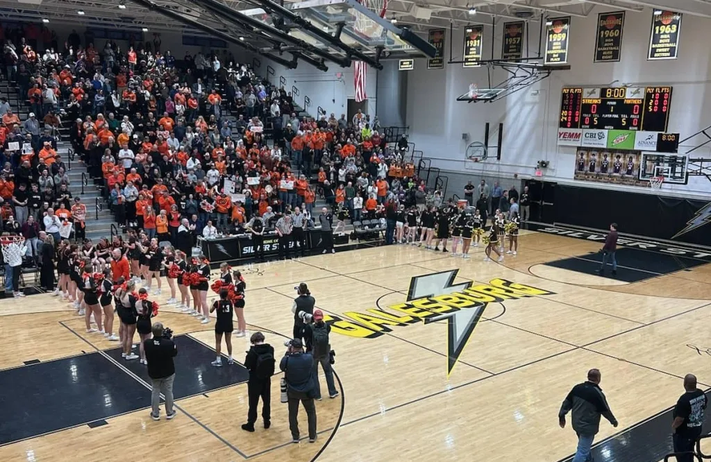 GHS girls basketball team vs Washington in Sectional Championship at John Thiel Gymnasium