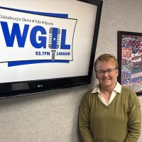 Cyn Kitchen on Broken Hallelujah — poetry rooted in Knox County prairie