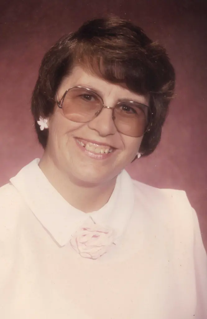 Memorial image for Carol "Sue" Smith obituary – Galesburg, IL (1943–2026)