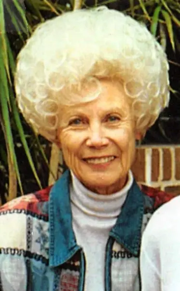 Memorial image for Connie M. Connell obituary — Monmouth, IL (1933–2026)