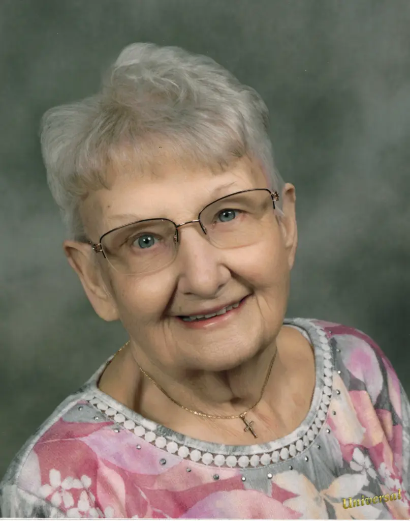 Memorial image for Alice Elizabeth Clark obituary – Monmouth, IL (1936-2026)