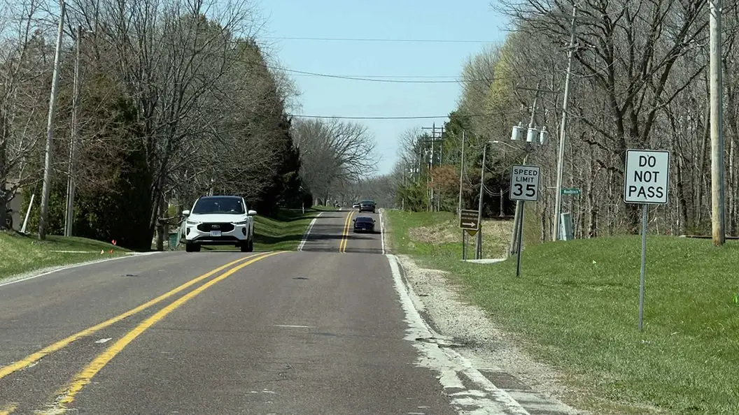 New 35 mph speed limit sign on South Lake Storey Road — Galesburg, IL