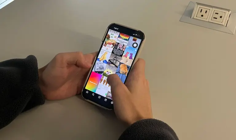 A student uses his phone in school. (Medill Illinois News Bureau photo by Sam Freeman)